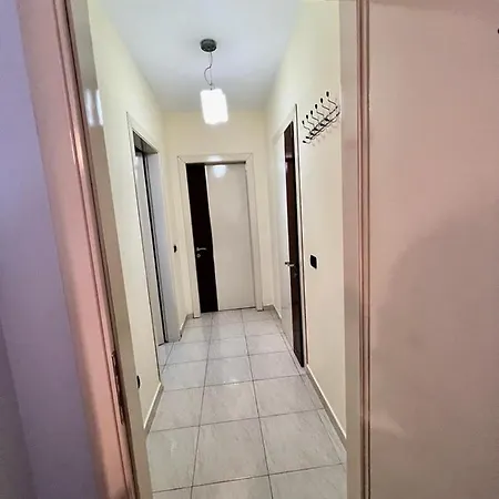 Apartamento Cozy And Lovely In Center Tirana